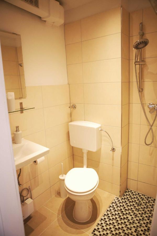 Studio Rome In Der Altstadt Apartamento Friburgo em Brisgóvia Exterior foto