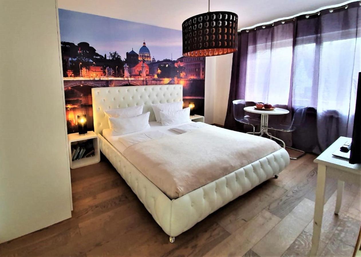 Studio Rome In Der Altstadt Apartamento Friburgo em Brisgóvia Exterior foto